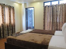 Rovic's Tourist Hotel