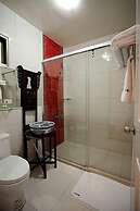 Yi-He Golden Homestay