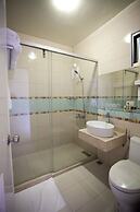 Yi-He Golden Homestay