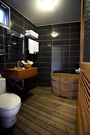 Yi-He Golden Homestay