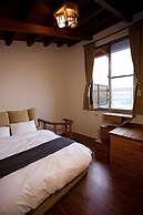 Yi-He Golden Homestay