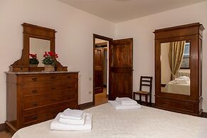 Poggiovalle Tenuta Italiana