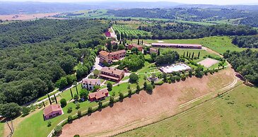 Poggiovalle Tenuta Italiana