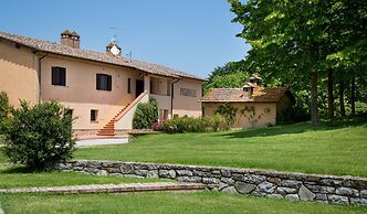 Poggiovalle Tenuta Italiana