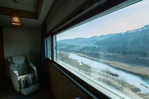 The 7 Business Hotel