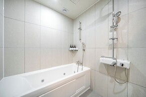 The 7 Business Hotel