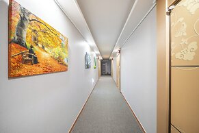 The 7 Business Hotel