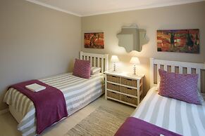 Sea Whisper Guest House & Self Catering