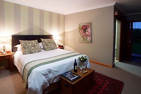 Sea Whisper Guest House & Self Catering