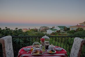 Sea Whisper Guest House & Self Catering