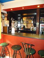 Zorbas Hotel - Hostel