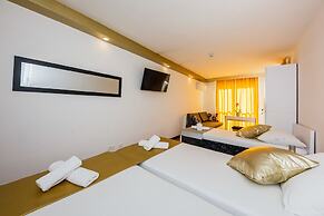 All Saints B&B Kastela