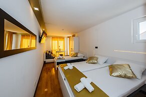 All Saints B&B Kastela