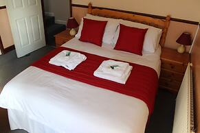 The Middlegate Hotel