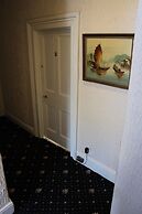 The Middlegate Hotel