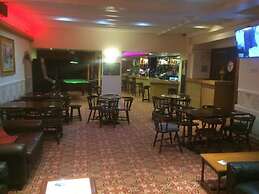 The Middlegate Hotel