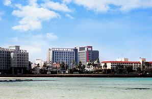 Ramada Jeju Hamdeok