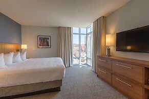 DoubleTree by Hilton Asheville Downtown