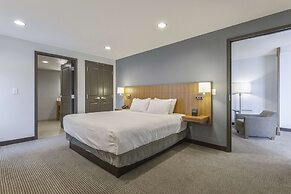 DoubleTree by Hilton Asheville Downtown