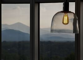 DoubleTree by Hilton Asheville Downtown