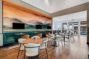 DoubleTree by Hilton Asheville Downtown