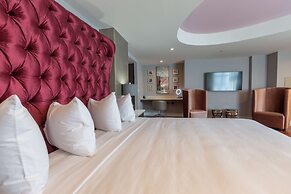 DoubleTree by Hilton Asheville Downtown