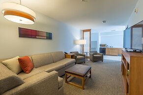 DoubleTree by Hilton Asheville Downtown