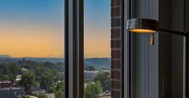 DoubleTree by Hilton Asheville Downtown