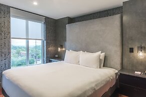 DoubleTree by Hilton Asheville Downtown