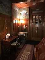 The Colonel's Inn