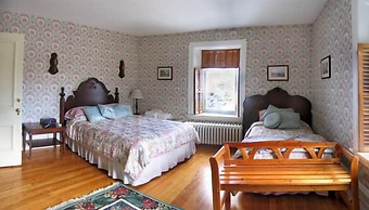 The Colonel's Inn