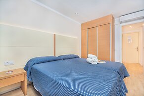 Aparthotel Flora
