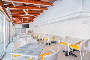 Aparthotel Flora