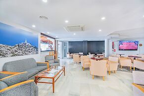 Aparthotel Flora