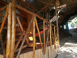 Madera Labrada Lodge