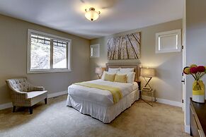 Teehouse Bed and Breakfast