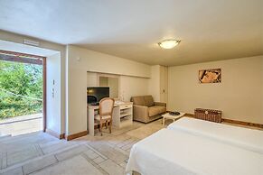 Mare Monte Luxury Suites