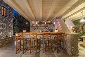 Mare Monte Luxury Suites