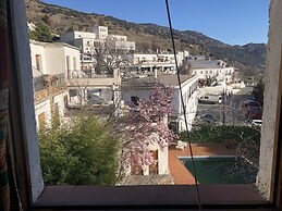 Hostal Poqueira