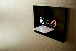 Exclusive Hotel & More