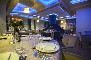 Exclusive Hotel & More