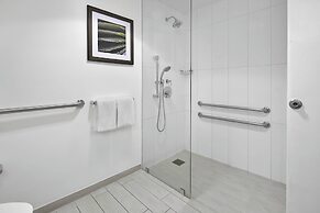 Courtyard by Marriott Kingston, Jamaica
