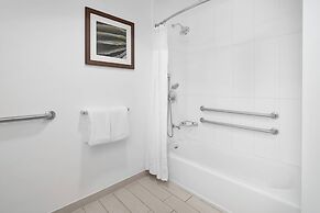 Courtyard by Marriott Kingston, Jamaica