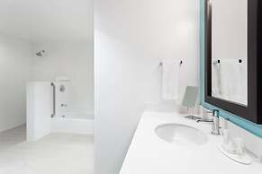 Courtyard by Marriott Kingston, Jamaica