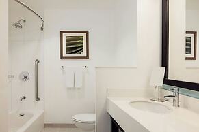 Courtyard by Marriott Kingston, Jamaica