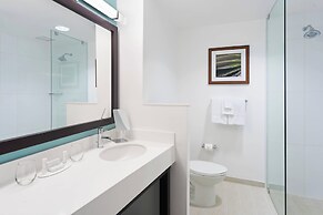 Courtyard by Marriott Kingston, Jamaica