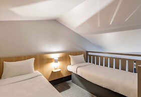 B&B HOTEL Lyon Saint-Priest