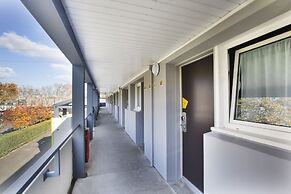B&B HOTEL Lyon Saint-Priest
