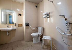 B&B HOTEL Annecy Argonay