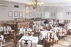 San Raphael Country Hotel